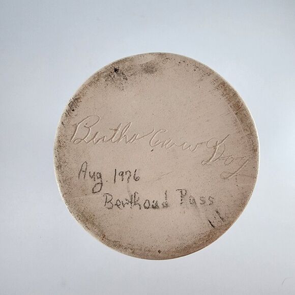 Vintage Native American Brown Etched Vase Bertha Crow Dog 1976 - Picture 4 of 4